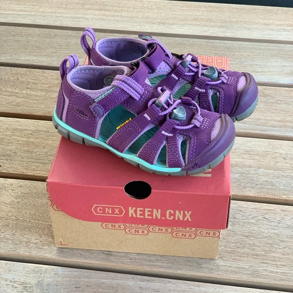 KEEN SEACAMP II CNX unisex KIDS/Toddler 10 - Majesty/Tibetan Stone  *LIKE NEW* - Picture 2 of 7